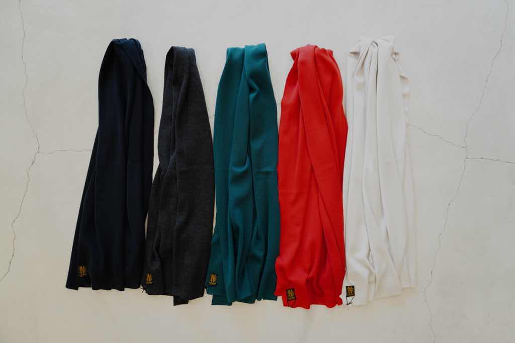 BATONER / EXTRA FINE WOOL SMOOTH STOLE – web-inter