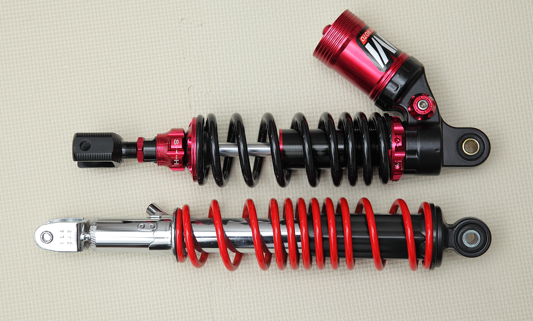 シグナスX 4型 リアサスペンション