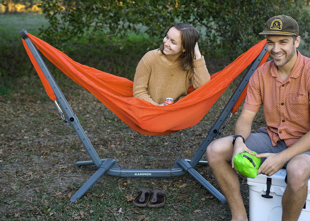 どこでもチルアウト！ ハンモックにもチェアにもなる、KAMMOKの画期的