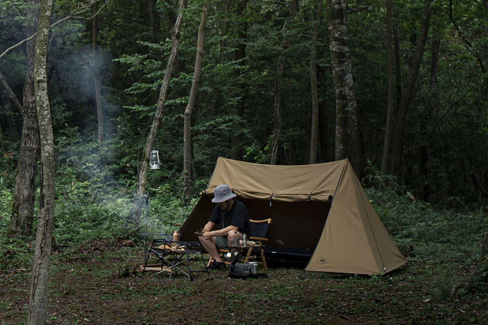 グリップスワニーとコラボした、ドベルグ初の難燃テントがいよいよ発売