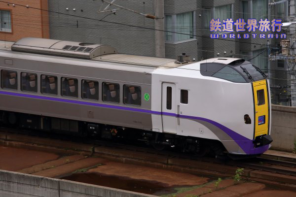 おおぞら 北斗 鉄道看板 特急「北斗」と特急「おおぞら」。 ⁡ 両者は