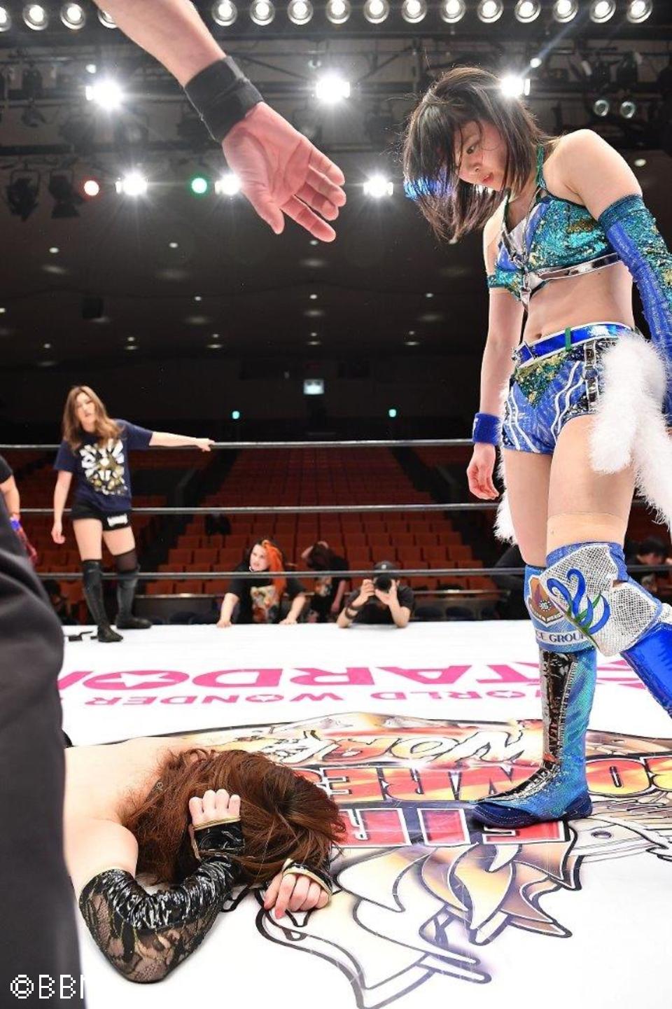 週刊プロレスmobile】週モバ写真館『岩谷麻優vs鹿島沙希の無観客試合