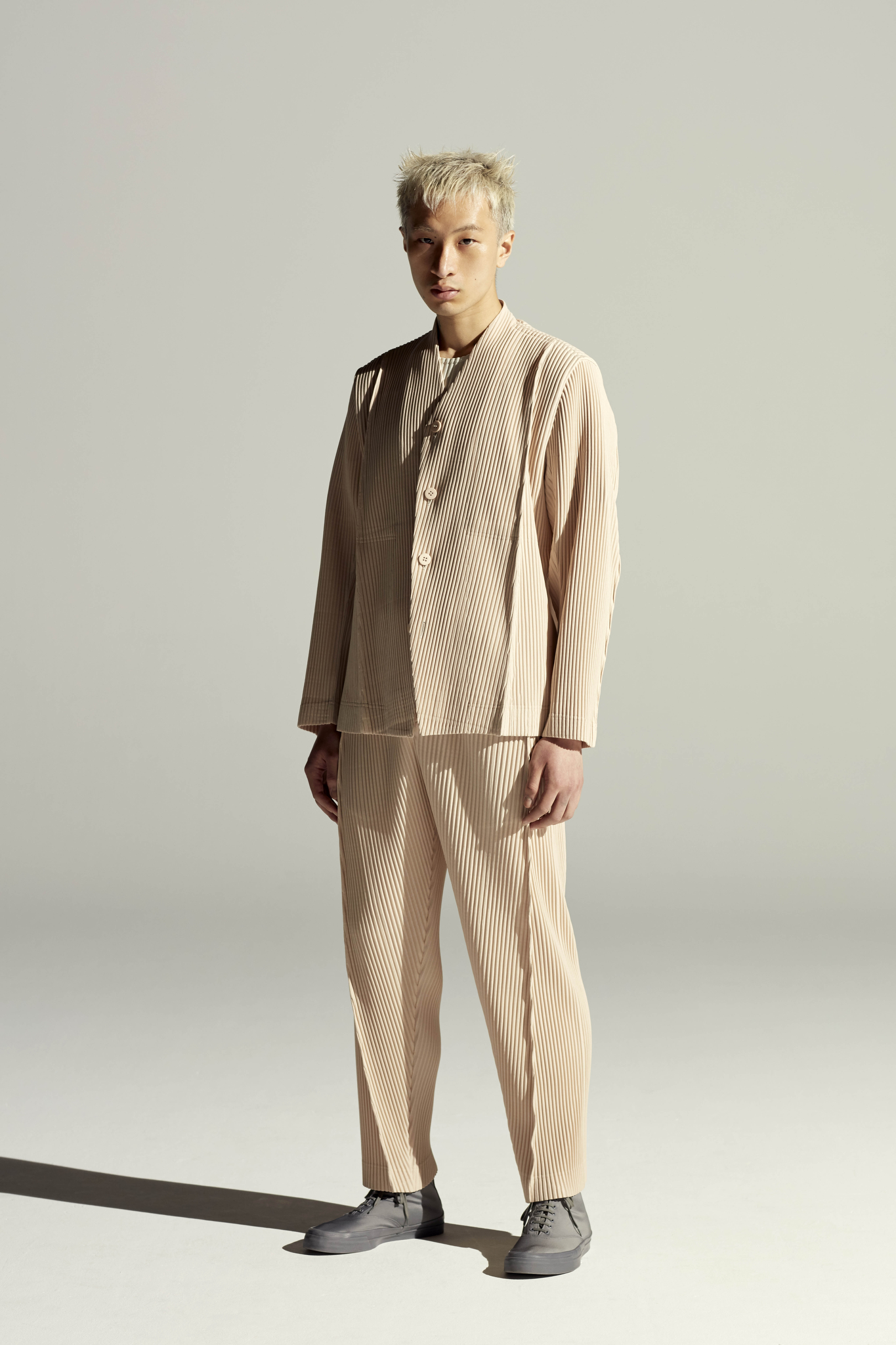 Homme Plissé Issey Miyake Men's Spring 2022 [PHOTOS]