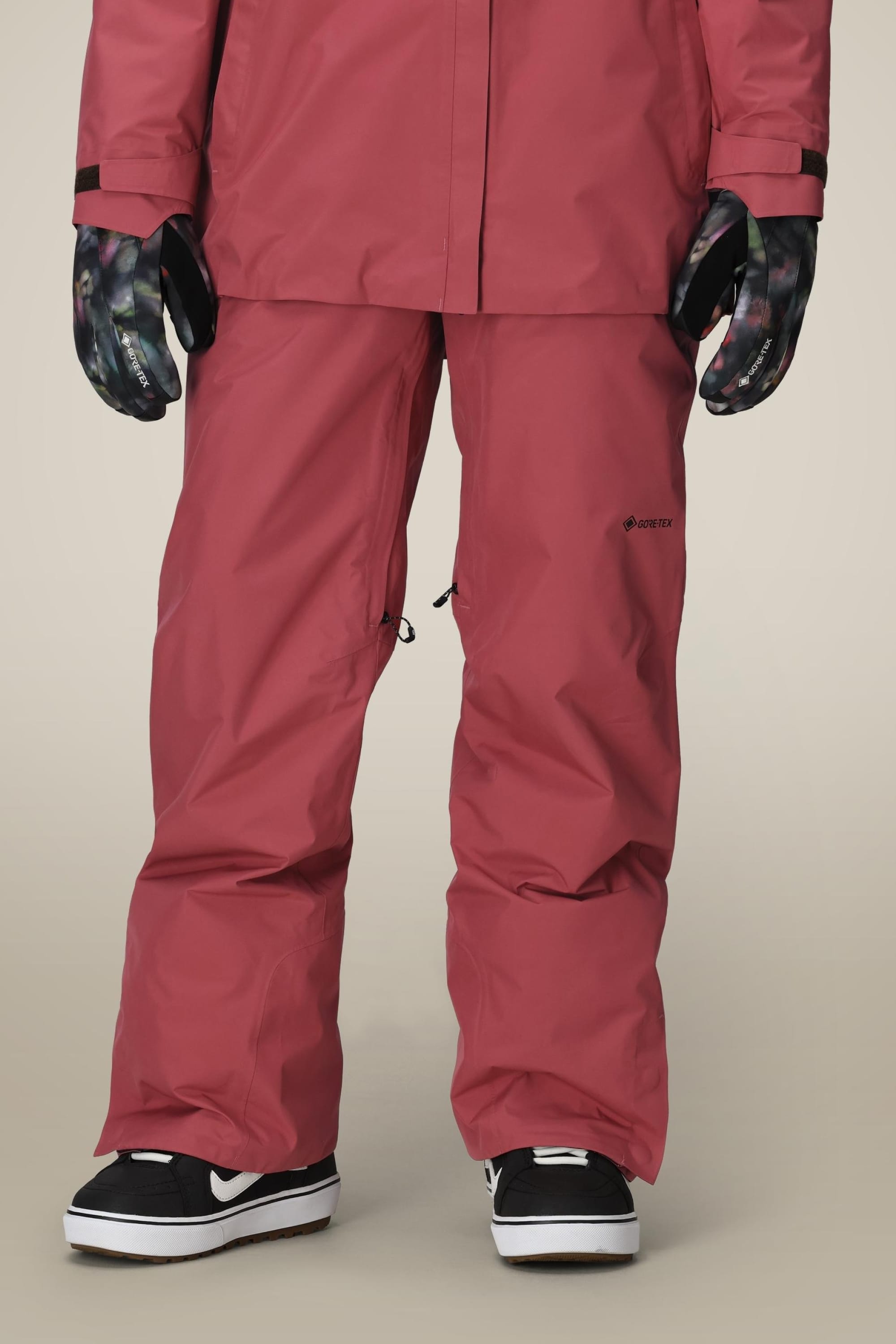 686 Women's GORE-TEX Willow™ Insulated Pant – 686.com