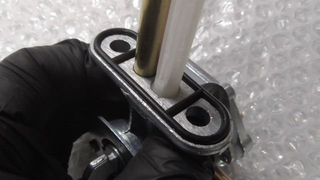 バンディット250V GJ77A の ガソリンコック 社外