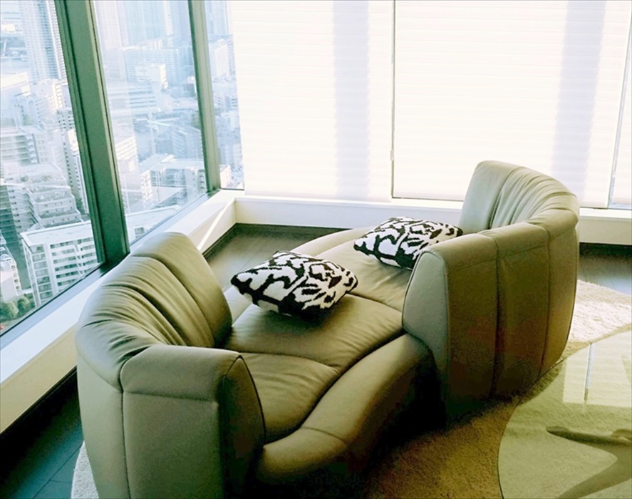 デセデ（de Sede）のソファを分解して自社倉庫でお預かりしました