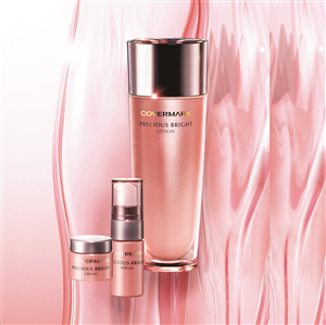 カバーファンデーションのエキスパートブランド カバーマーク