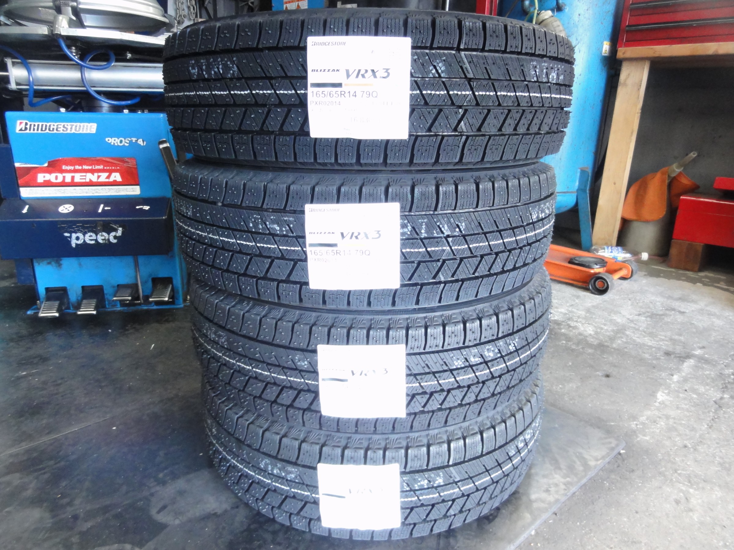 ハスラー（MR41S）ブリヂストンの最新スタッドレス「ブリザック VRX3