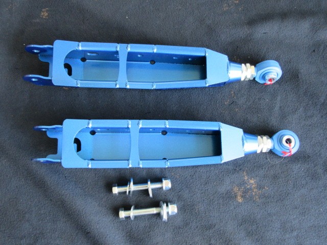 86・BRZのローダウン必須パーツ！「クスコ リヤ ラテラルリンク