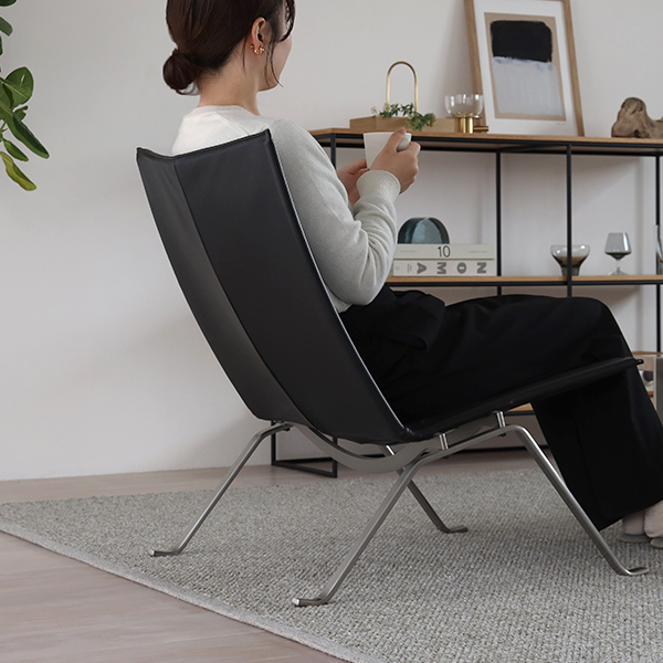 ポール・ケアホルムの名作ラウンジチェアPK22 ～美しさへの追求