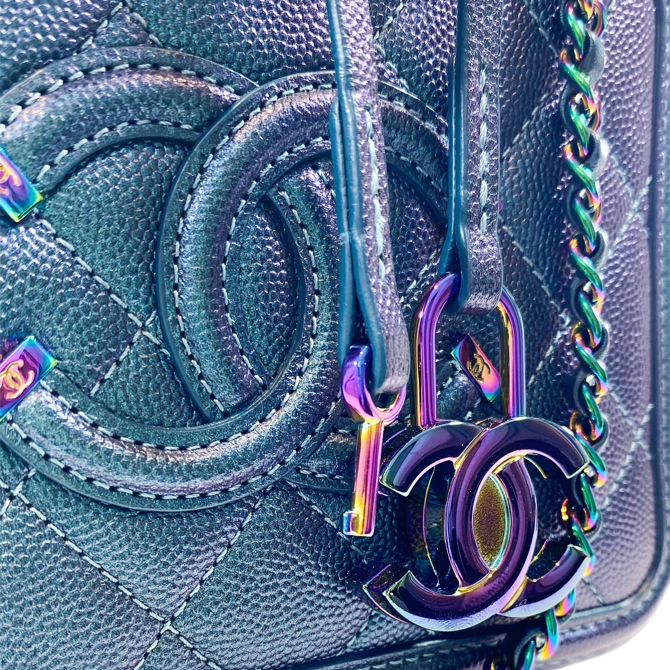 Chanel Iridescent Dark Turquoise Quilted Caviar Filigree Vanity