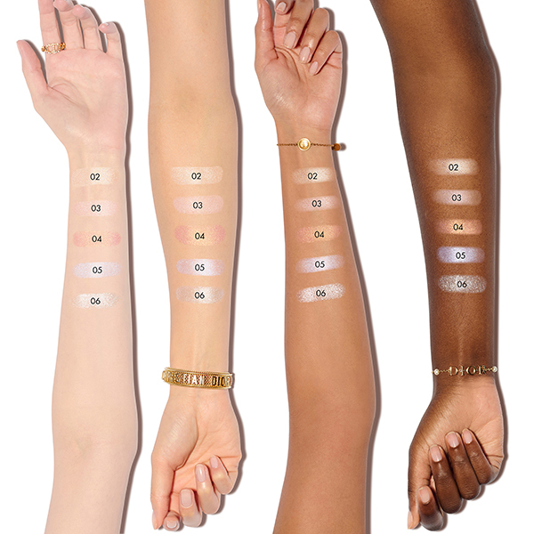 ディオールスキン フォーエヴァー グロウ ルミナイザー / ディオール