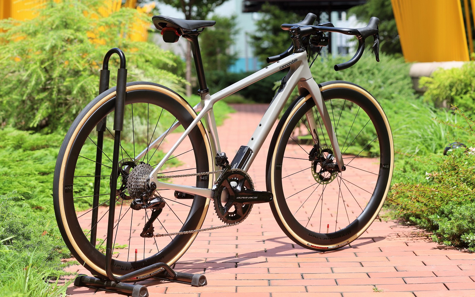 最新快速バイク！Synapse Carbon 1 RLE | キャノンデール横浜