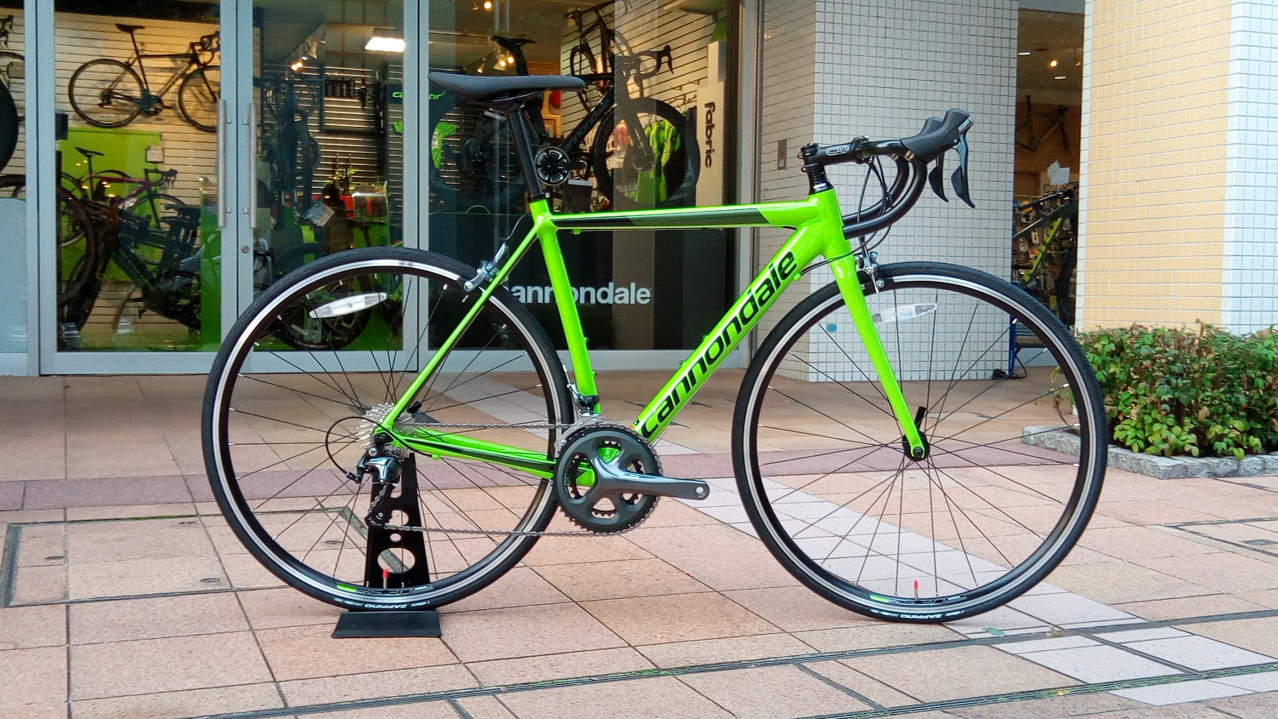 Cannondale Optimo グリーン ロードバイク Cannondale CAAD Optimo 2