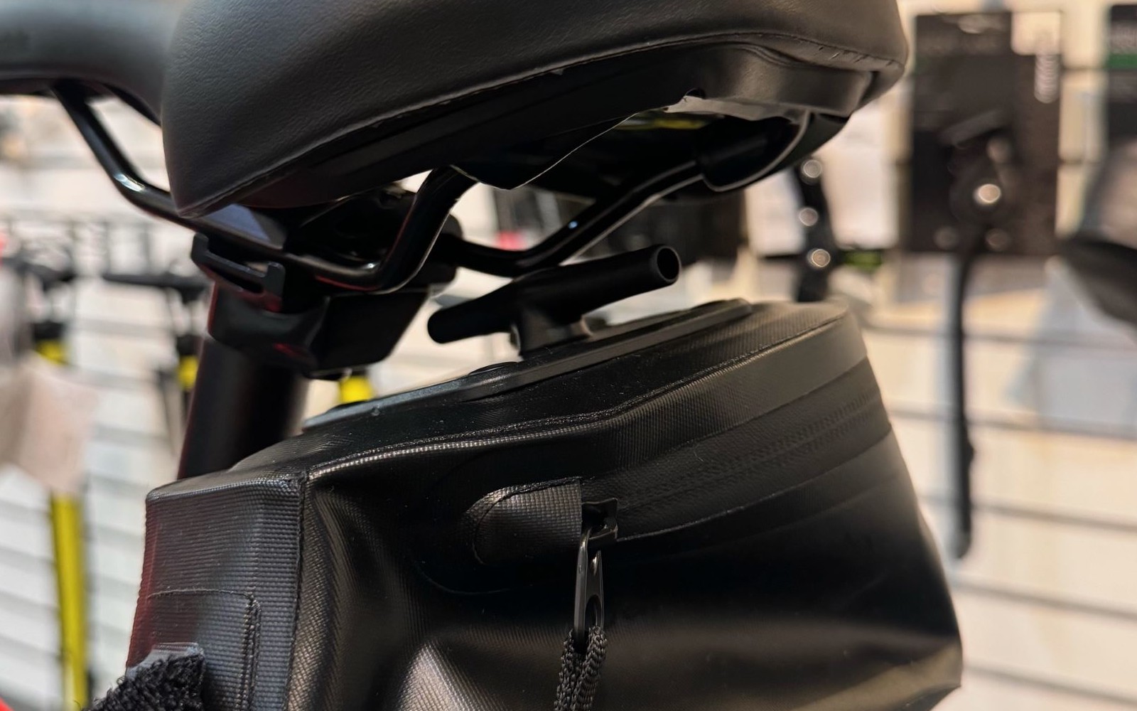 リム様】CANNONDALE CAAD8 SORA + サドルバッグ 2個 リム様