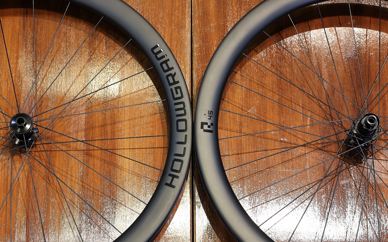 驚異のコスパホイール!Hollowgram R45 | キャノンデール横浜