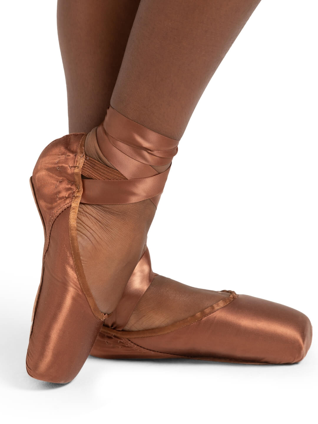 Ava Pointe Shoe with #2.5 Shank and Broad Toe Box | Capezio®