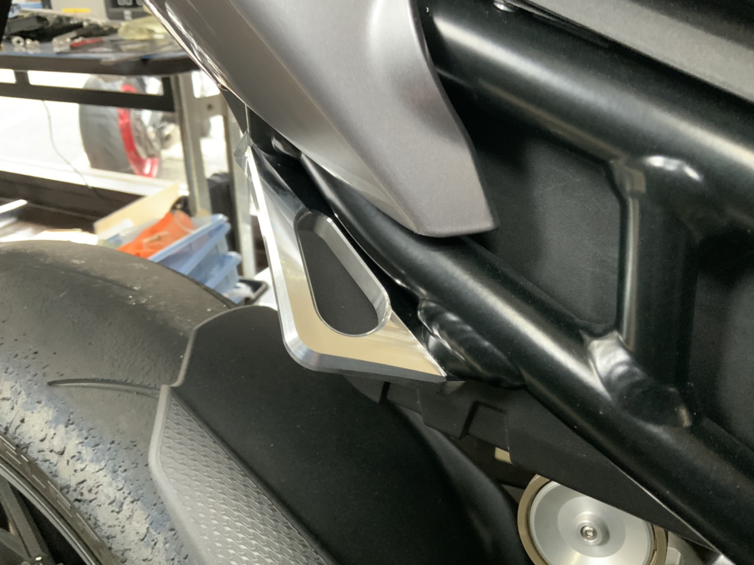 19 S1000RR用レーシングフック（タイダウンフック）完成間近！