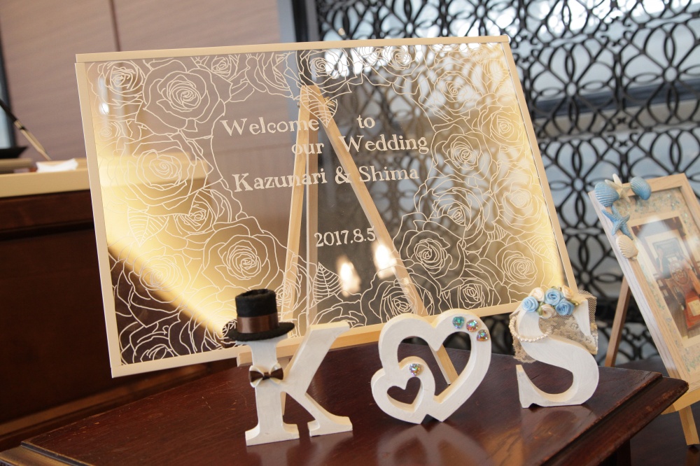 どこに置く？【イニシャルオブジェ】のおしゃれな活用法♬│スタッフ