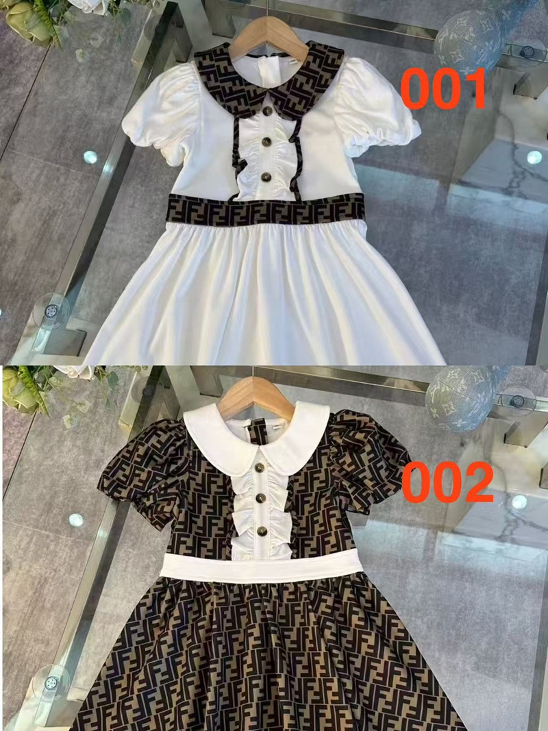フェンデイFENDI キッズワンピース モノグラム柄 クチバシ襟 & フリル