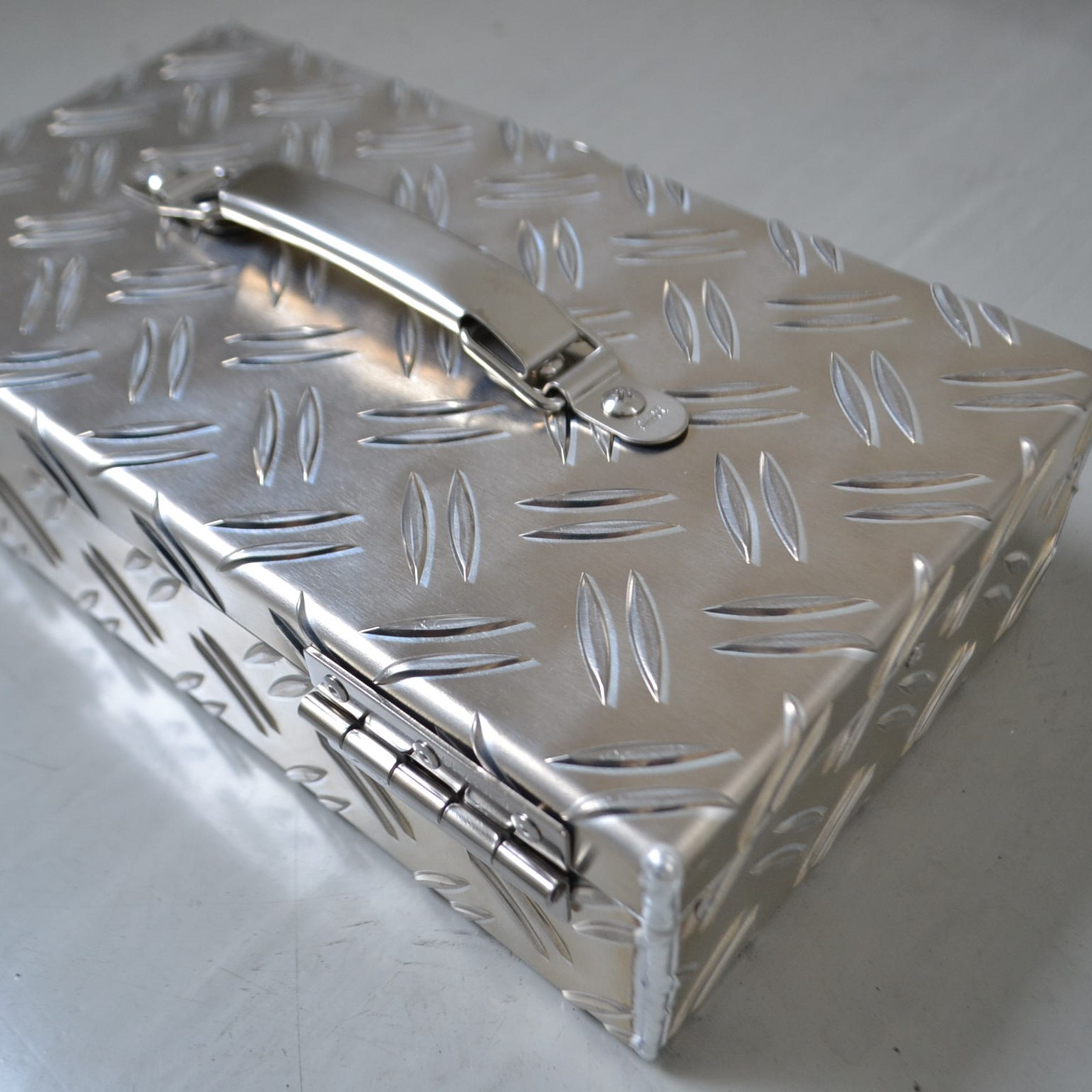 アルミチェッカーボックス ハンディタイプ ATB-301S 工具箱 道具箱