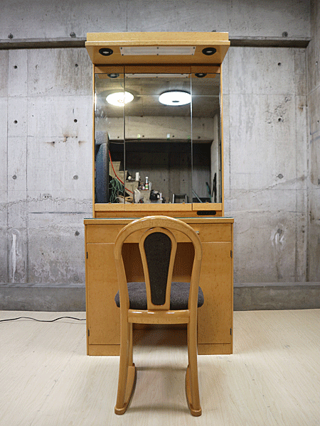 IDC大塚家具】最高級 バーズアイ メープル 鏡台/ドレッサー&チェア