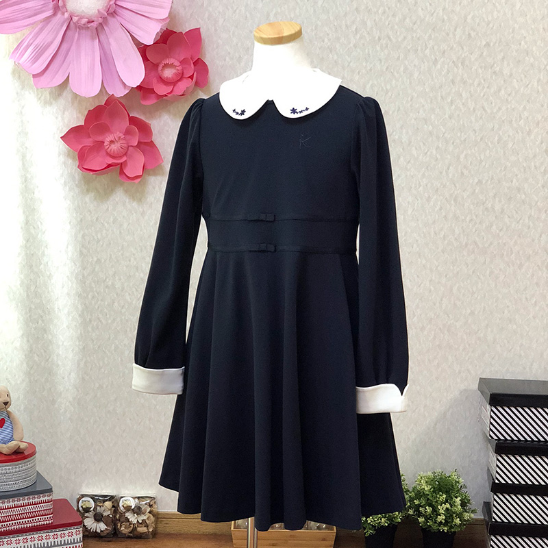 組曲 可愛らしい小花刺繍のクラシカルワンピース 120/140(サイズ120