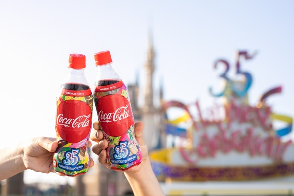 香港ディズニーランド15周年記念ボトル コカ・コーラ Coca-Cola 香港
