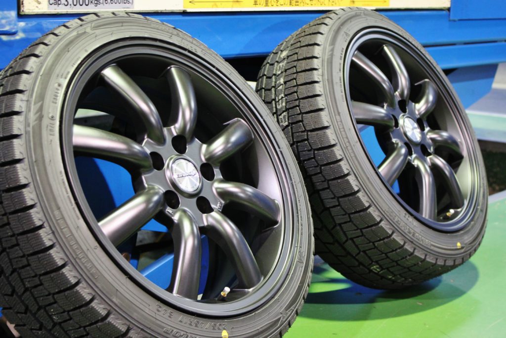 MINI クーパー JCW のスタッドレス は ホイール 選びが重要。 | 鈴鹿店