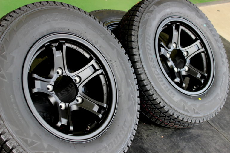 JB74ジムニーシエラに15インチスタッドレスセット装着！！【前編