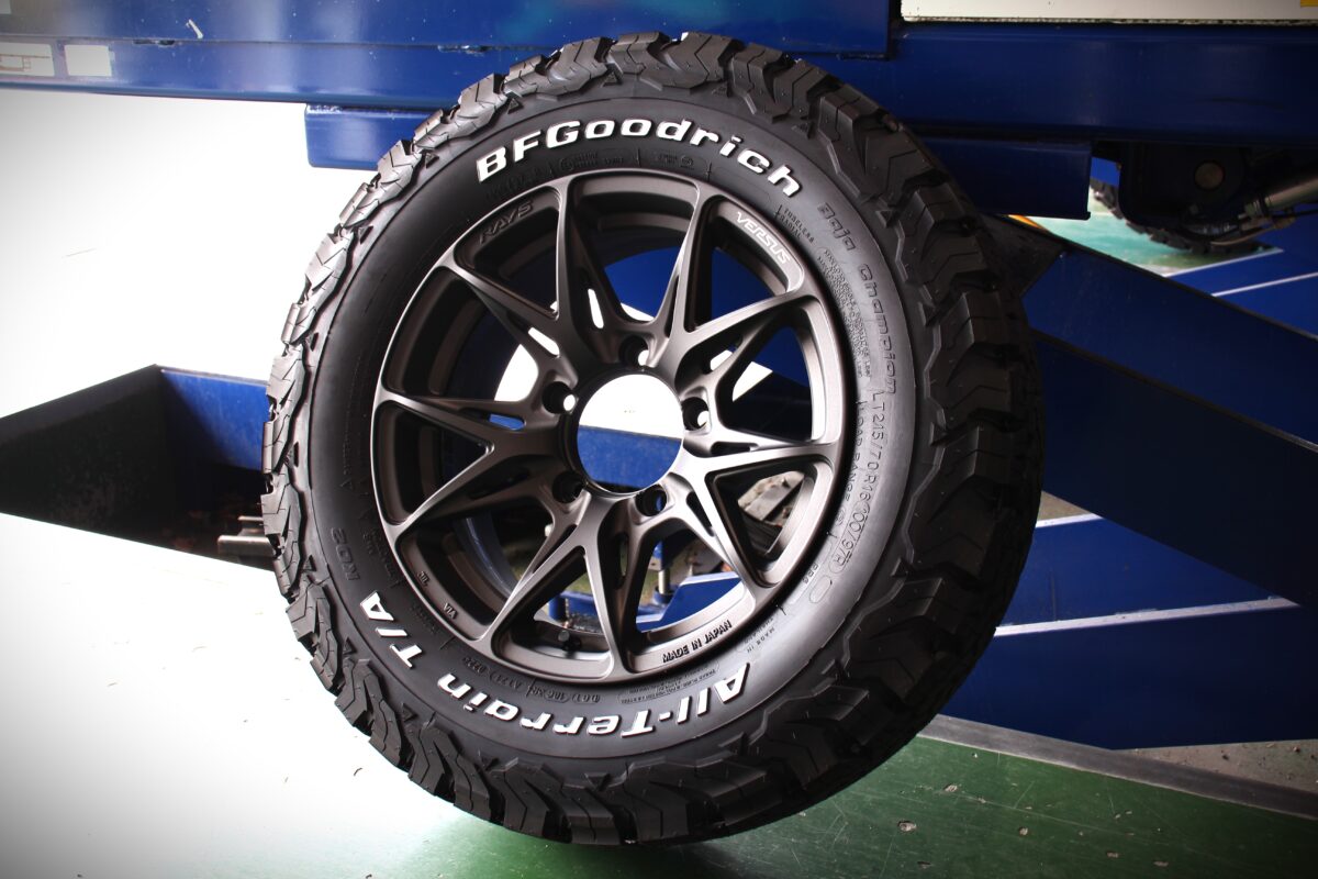 納車直後のJB74ジムニーシエラをベルサスVV21SX＋BFグッドリッチで