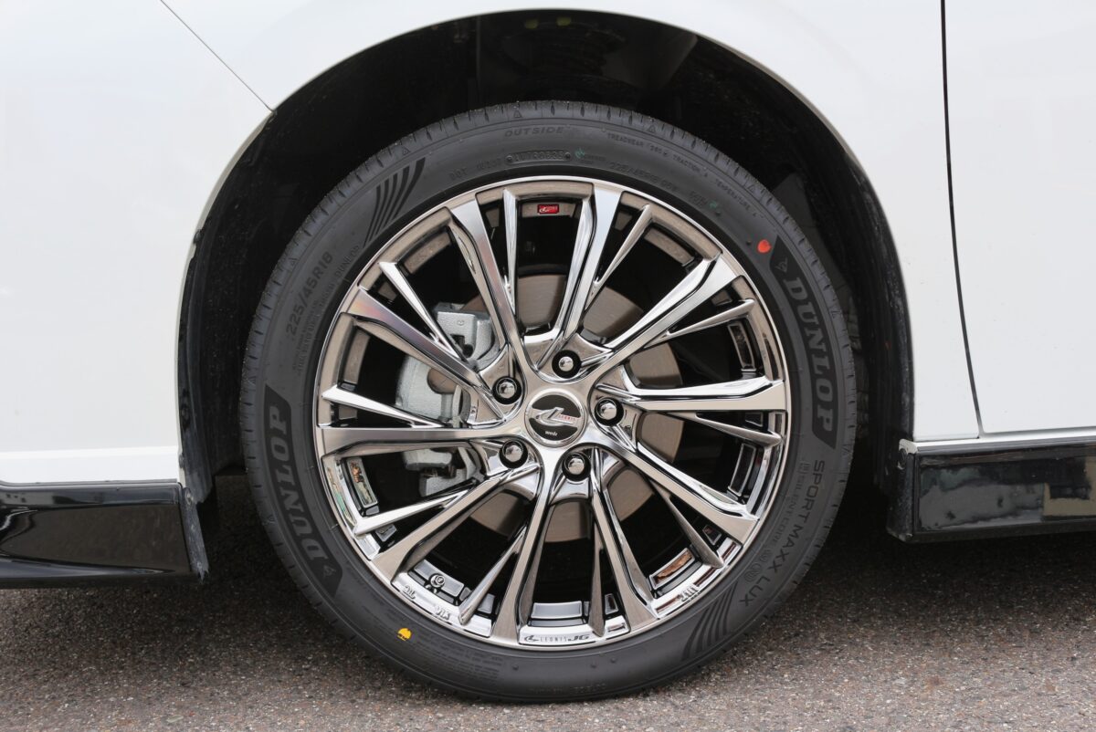 新型セレナのインチアップ『新作レオニスJG」ダンロップ新作タイヤ・大