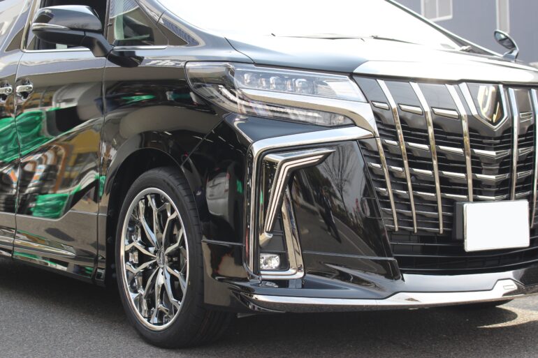 30系アルファード ノーマル車高にクレンツェ ジルドーン 8.5J 20インチ