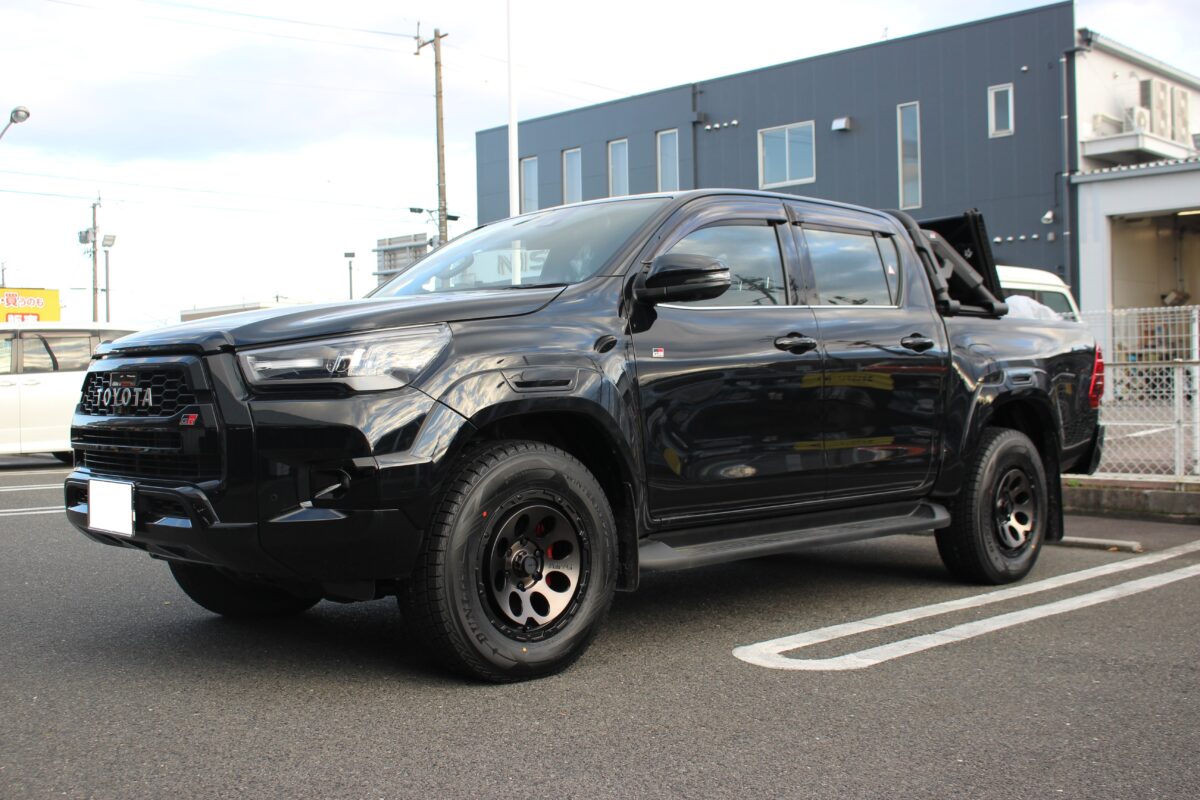 ハイラックス GRスポーツにAir/Gマッシヴ/スタッドレスセットでカッコ