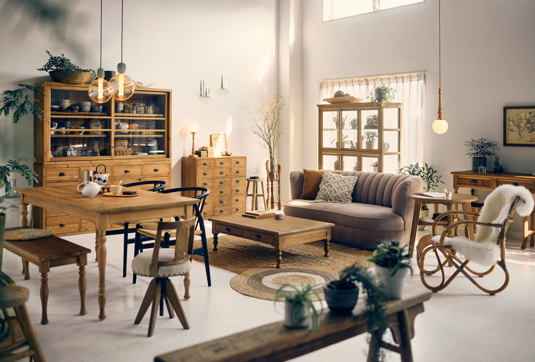 KNOT ANTIQUES - 個性豊かなヴィンテージスタイル｜CRUSH CRASH