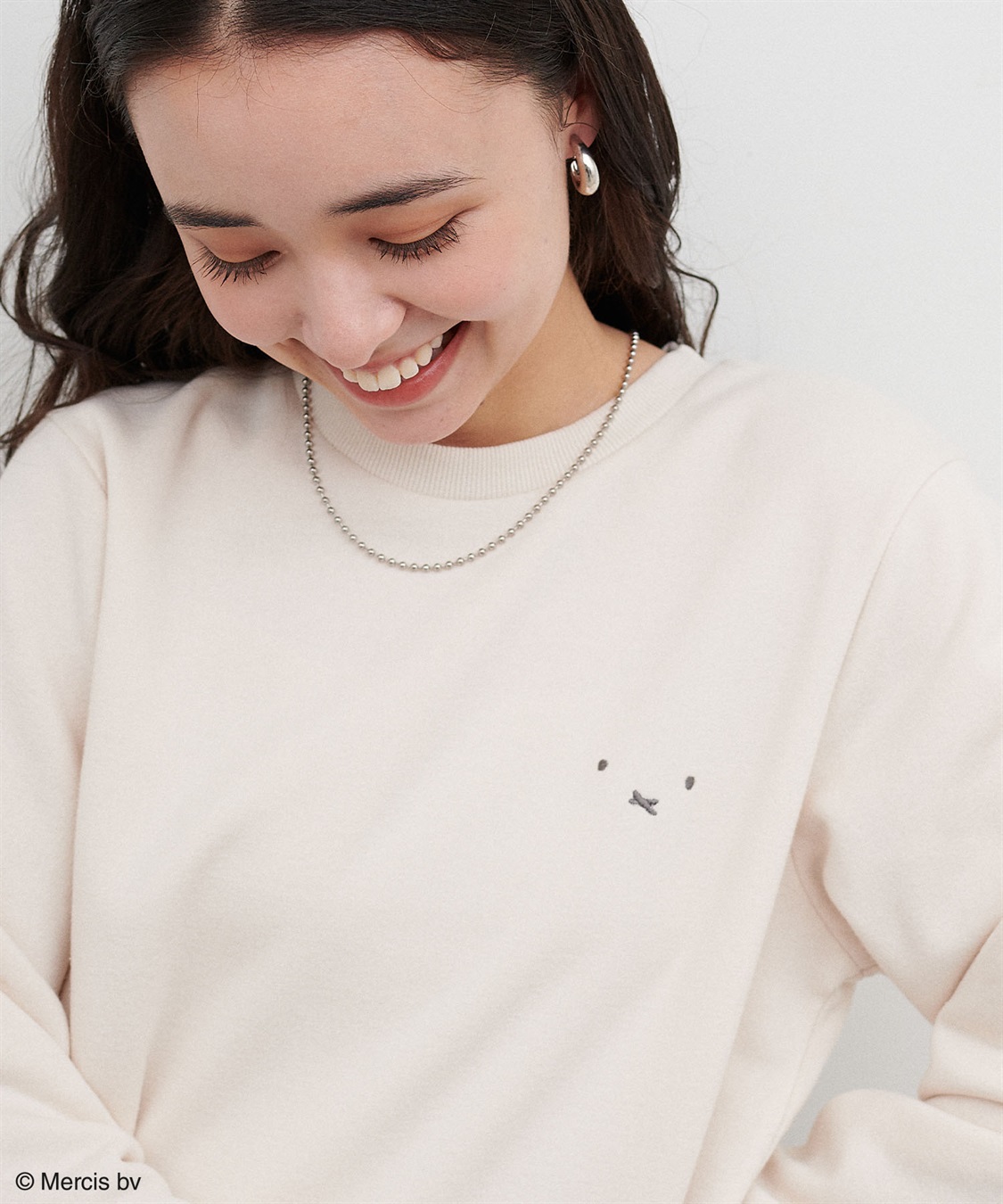 miffy/ミッフィー】胸刺繍デザイン裏起毛プルオーバー（別注） chara