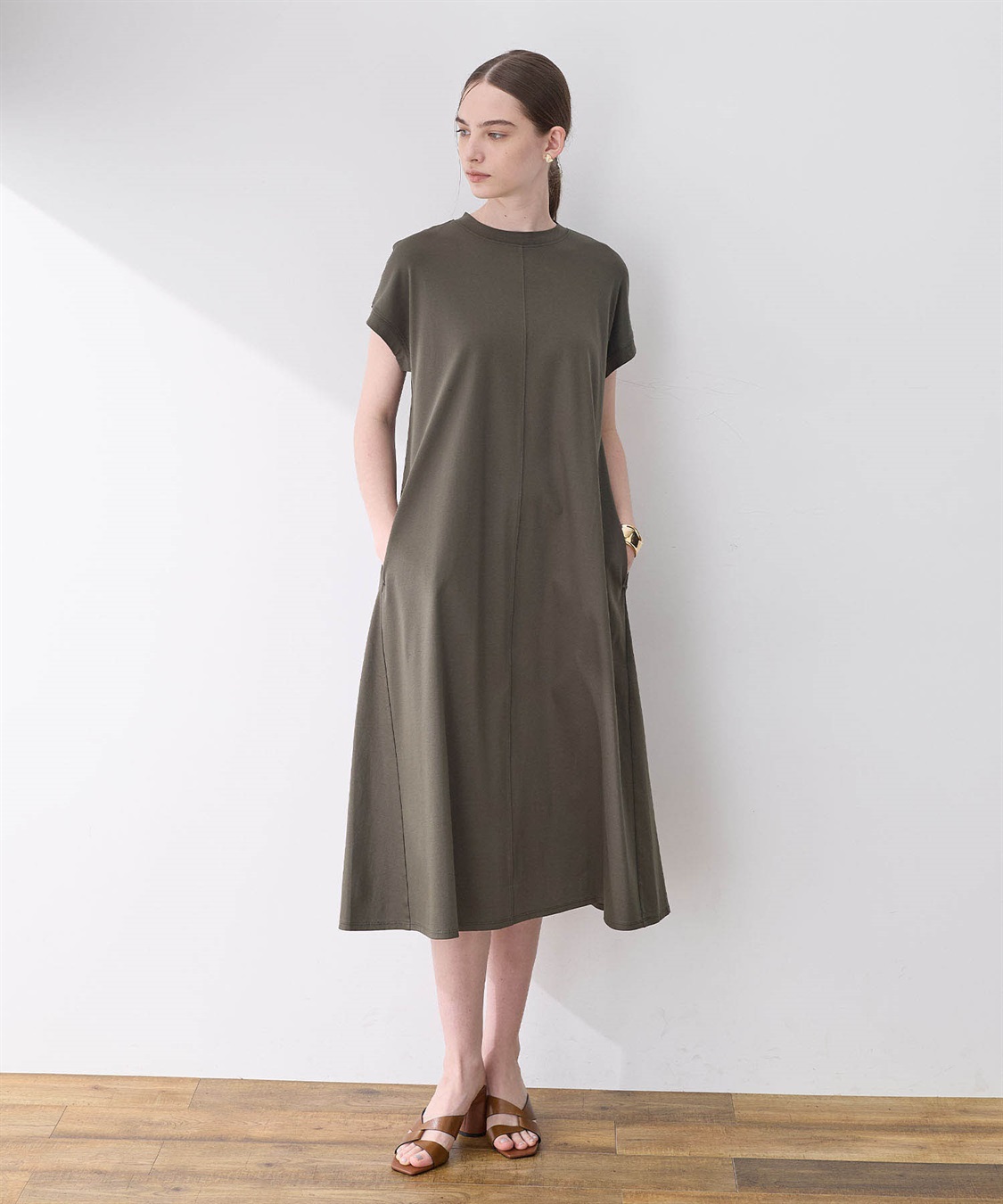 接触冷感】モックネックワンピース LE SOUK HOLIDAY｜クロスプラス公式