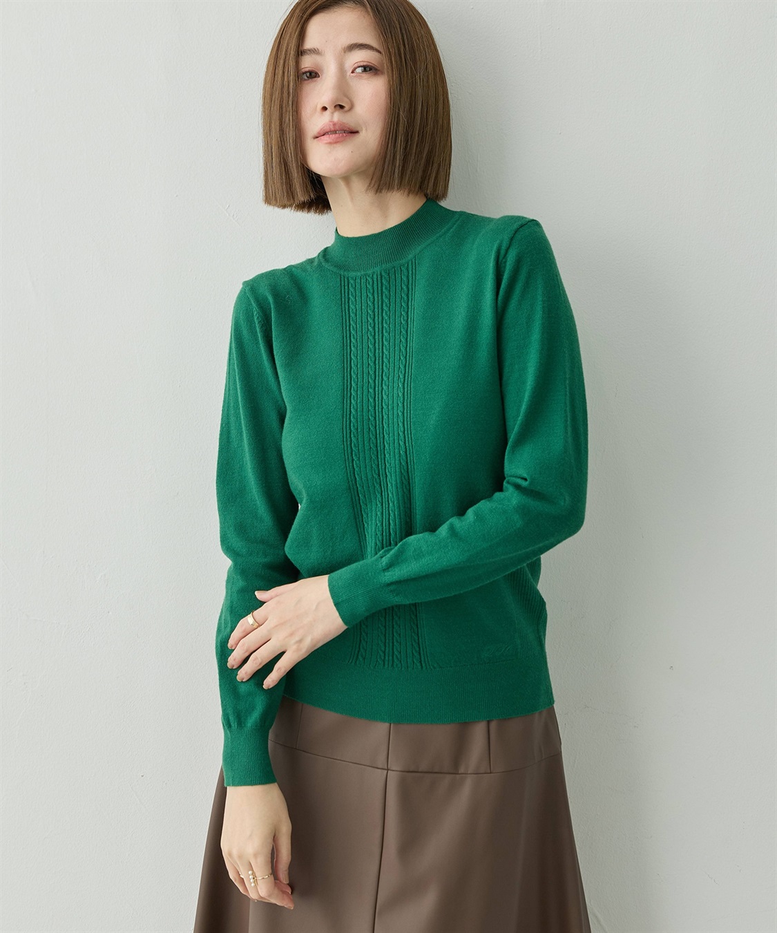 フロントケーブル編みハイネックニットプルオーバー【楽ちんニット