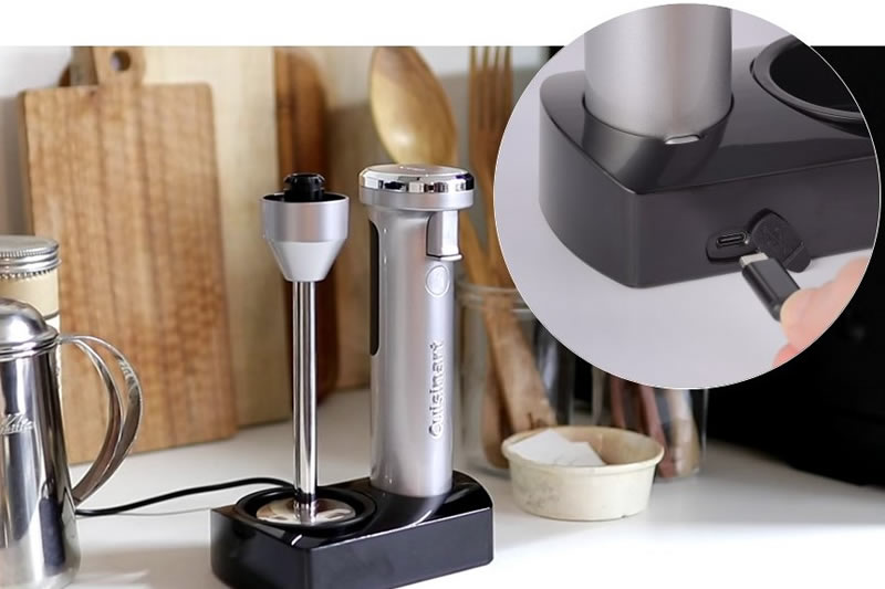 コードレス充電式ハンドブレンダー「RHB-1020J」コードレスだと毎日の