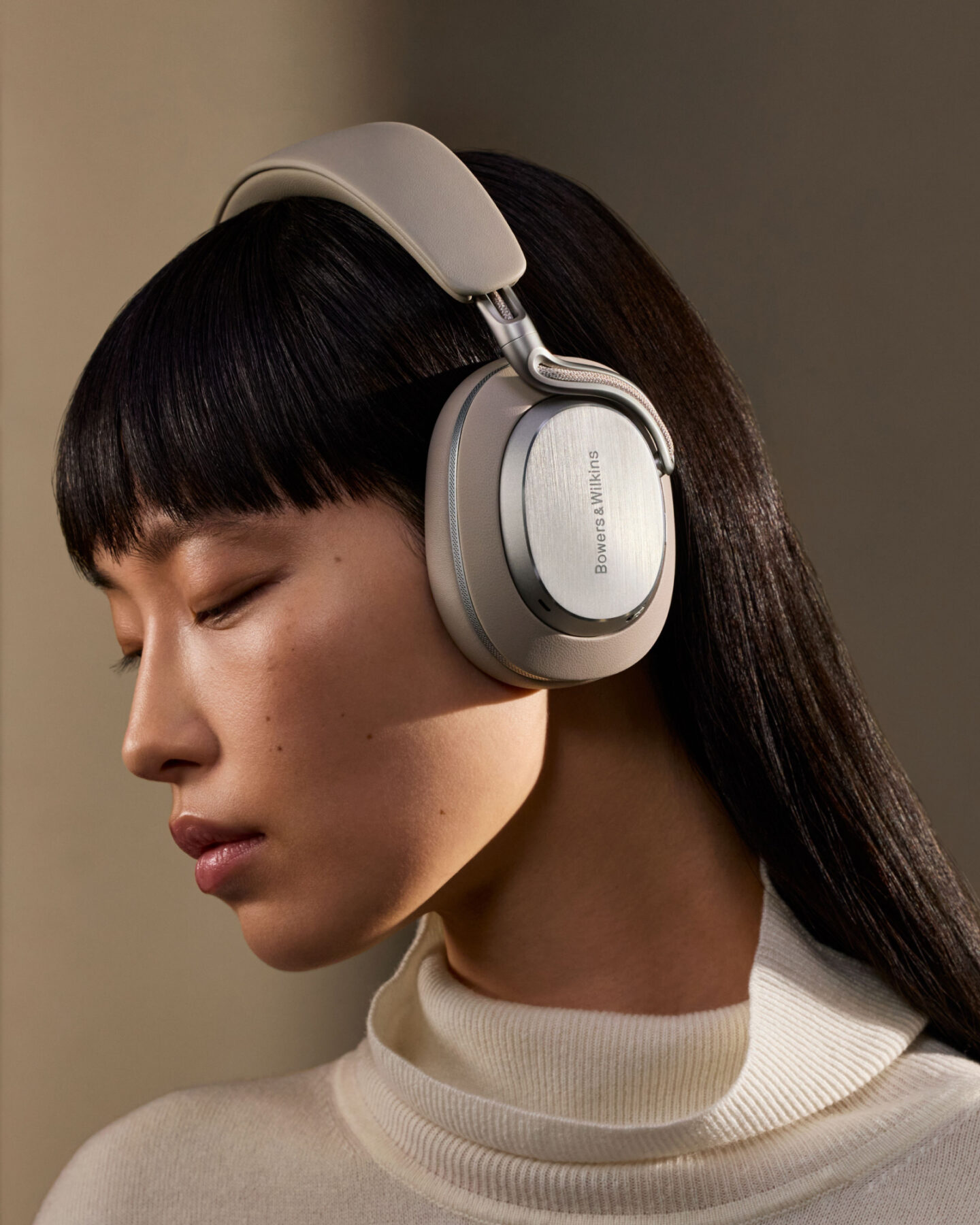 Bowers & Wilkins Px8 S2 wireless headphones released | Cult of Mac