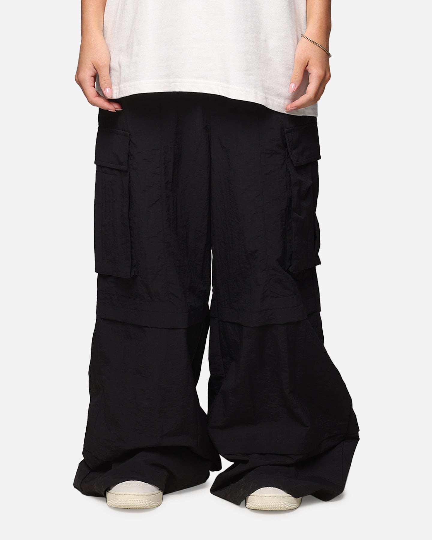 MNML Nylon Rave Cargo Pants Black | Culture Kings US