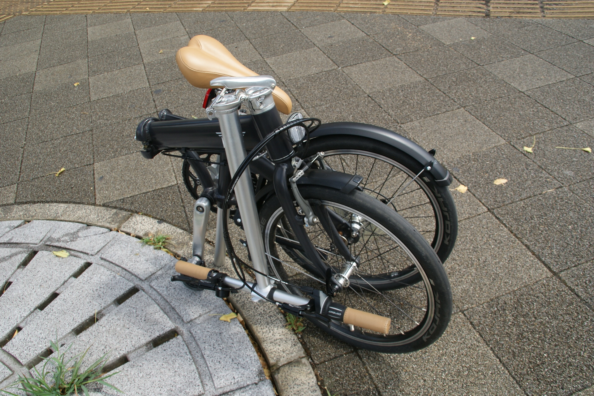 車に積んで出先でサイクリングは如何でしょうか？】MINI BMW