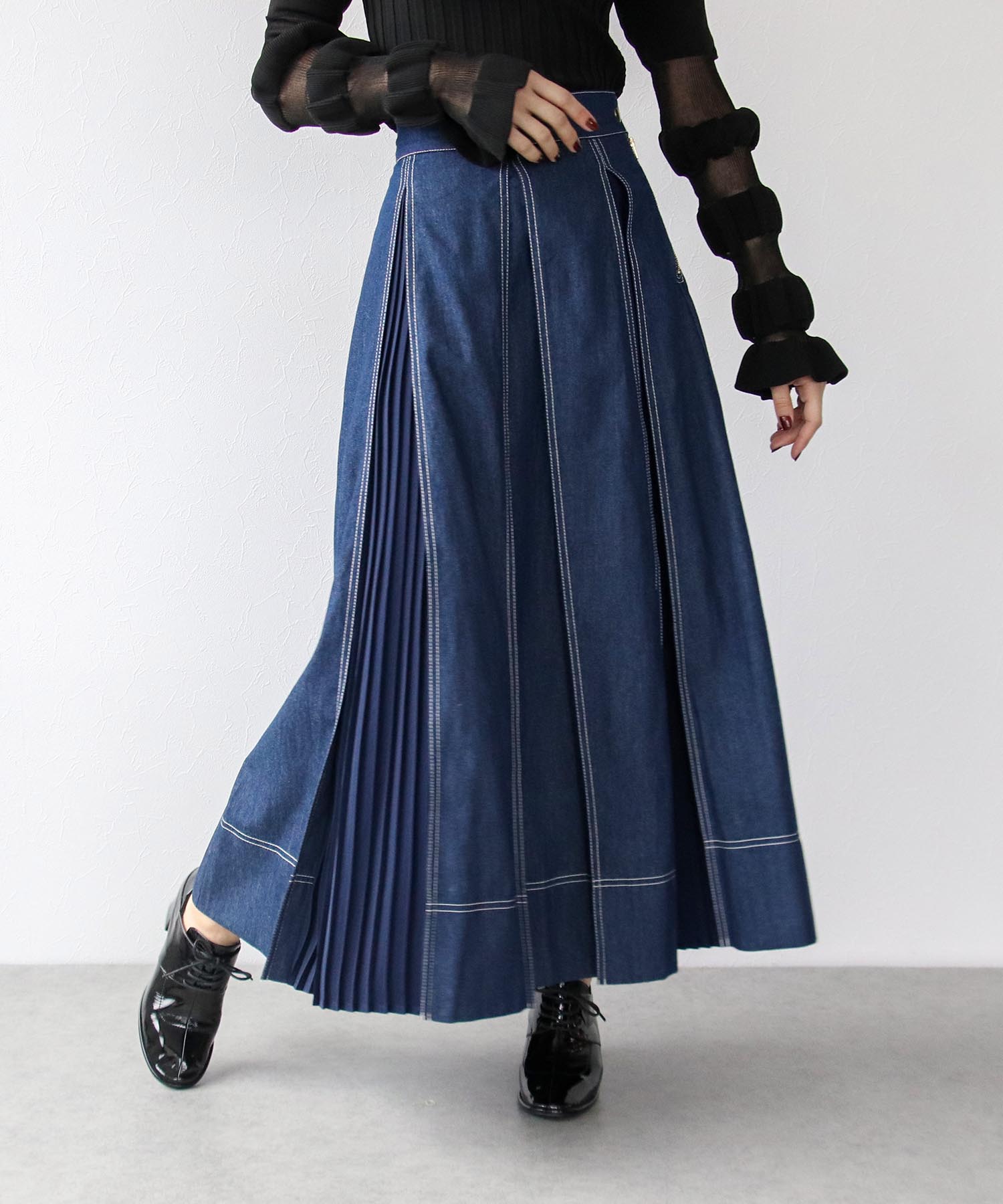 タックプリーツスカート | AND ON JIONE STORE（アンドオン）ジオン