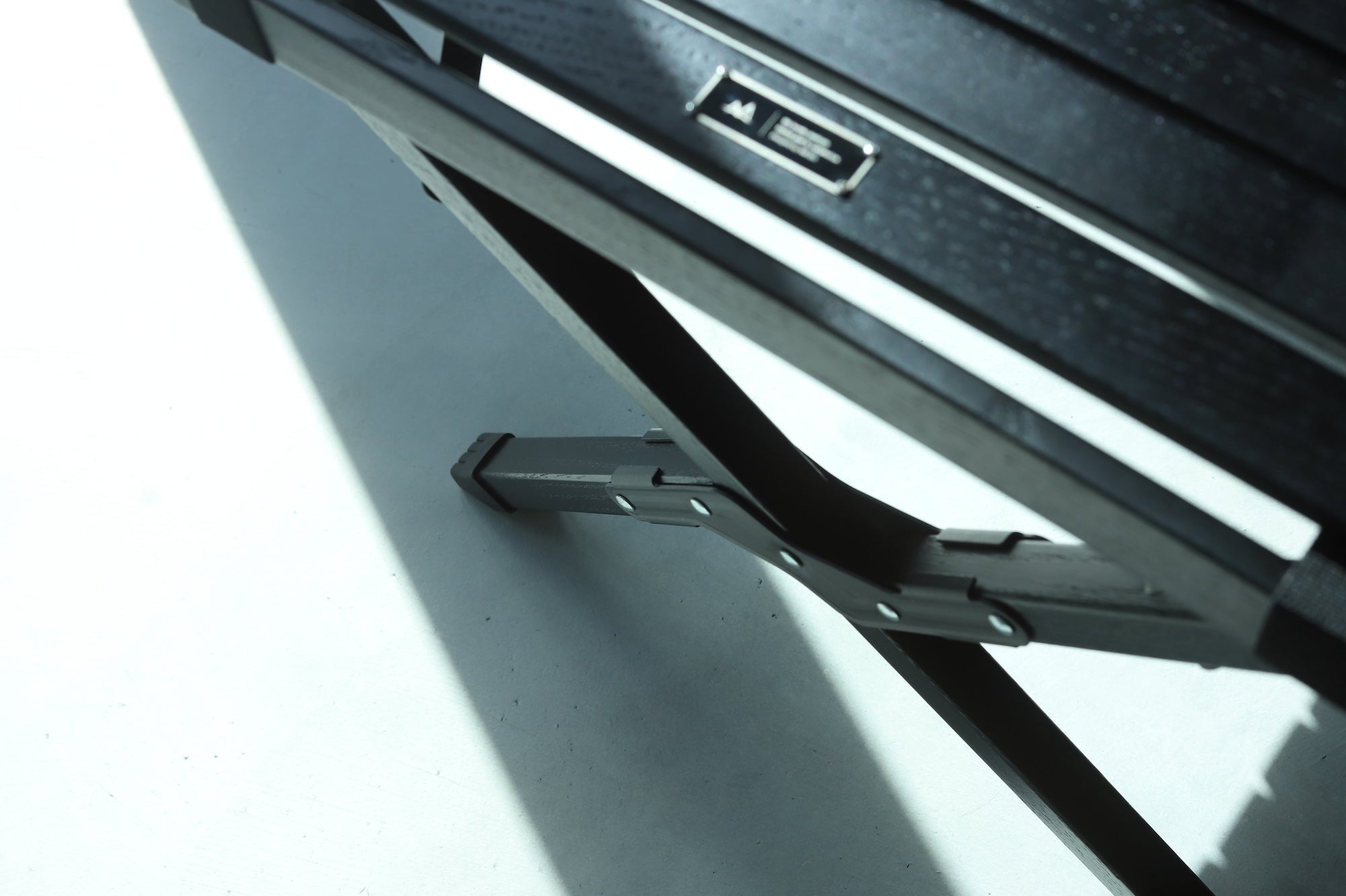 BLACK EDITION FURNITURE LP