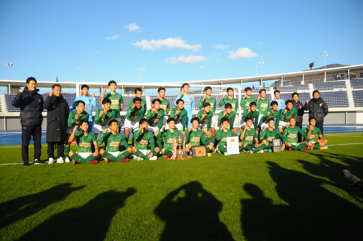 サッカー部 選手権予選26年連続28回目の優勝！│青森山田高等学校 学校