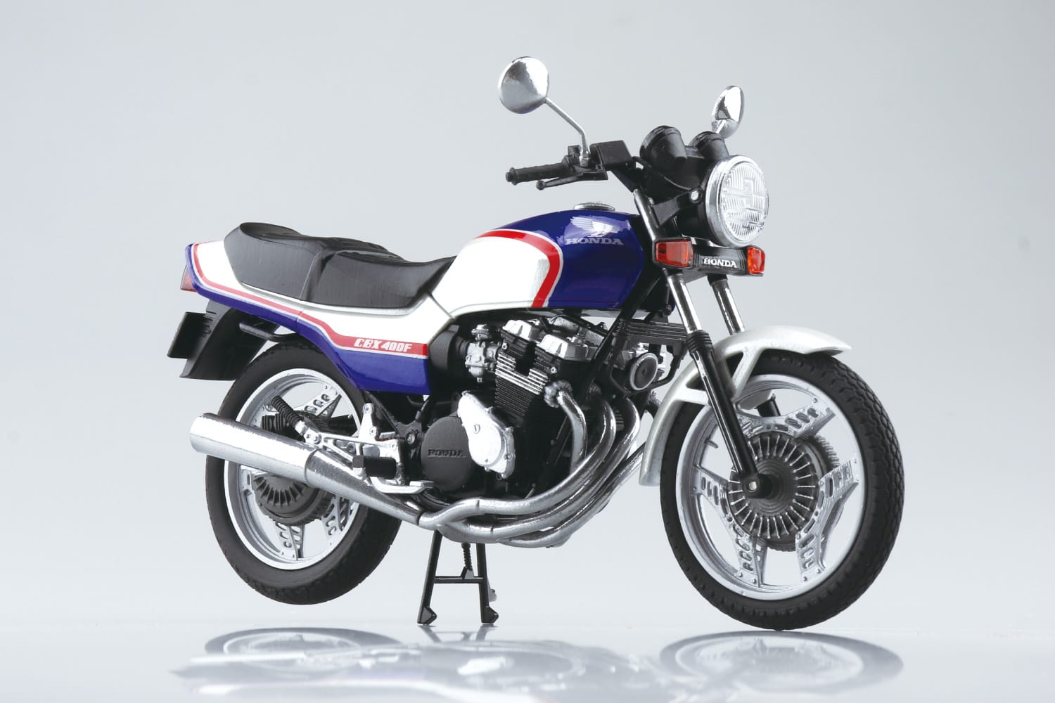 Honda CBX400F PEARL/CANDY BLUE｜AOSHIMA｜English