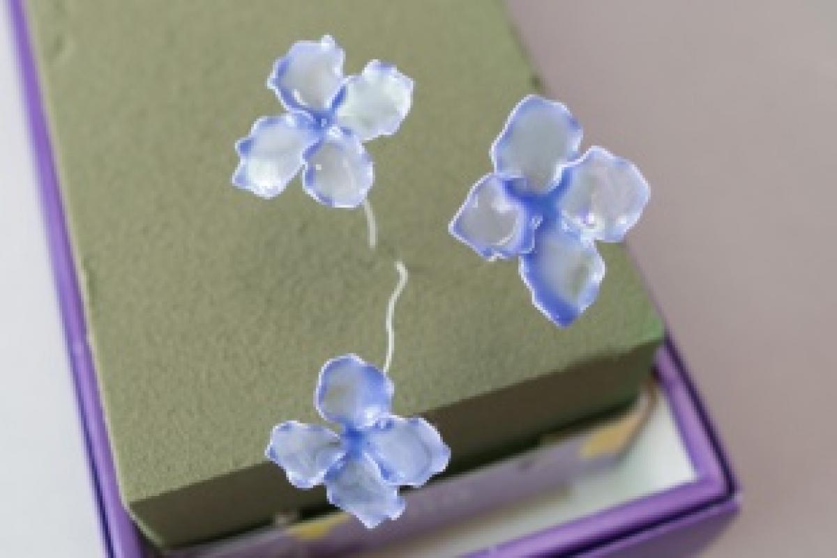 シャーベットブルー 大きな紫陽花リース ワイヤークラフト ディップ