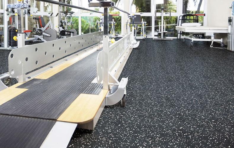 スポーツラバーフロア プラジョイントタイプ ホワイト｜ビニル床材