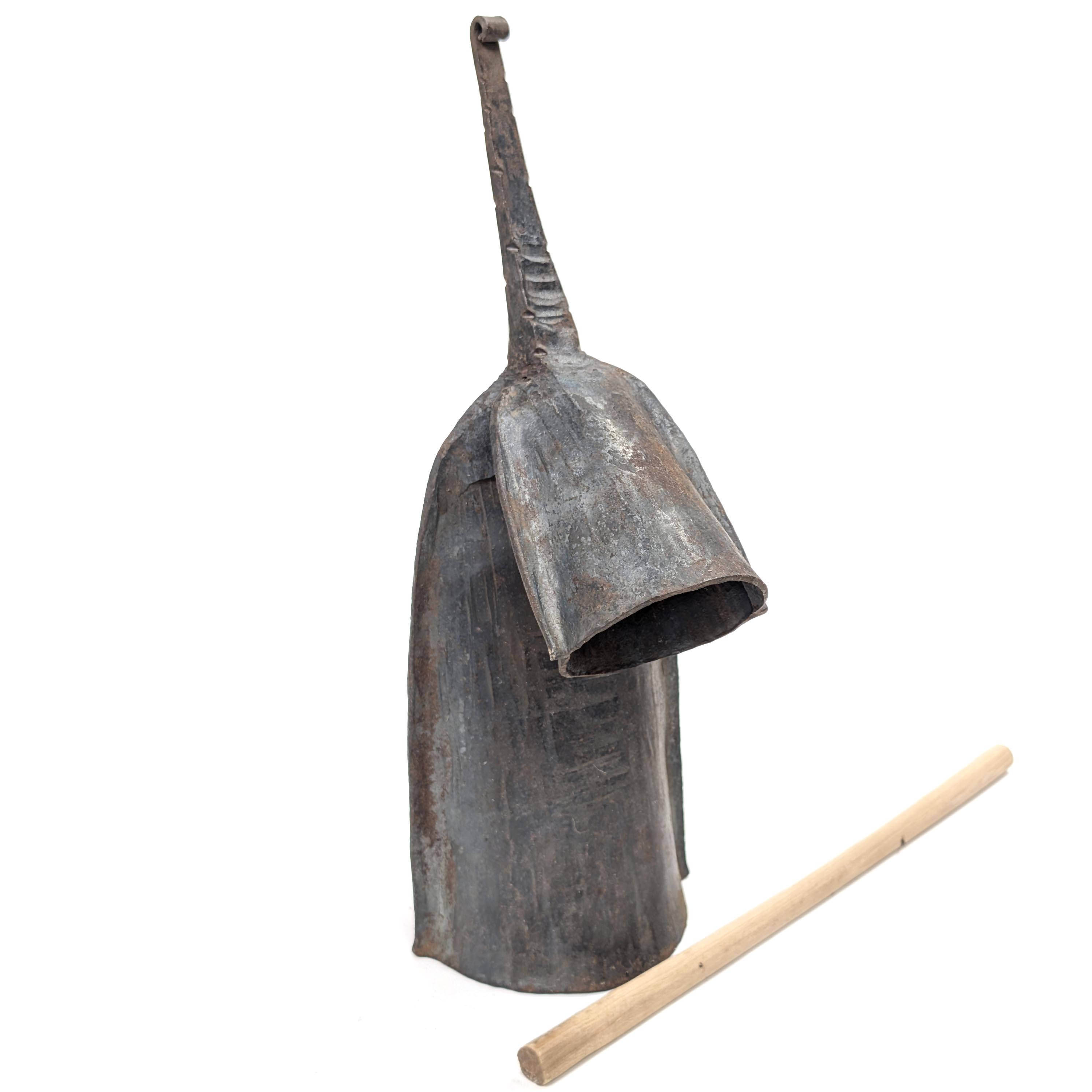 鉄ベル アゴゴ カウベル アフリカンベル （r123-14） - アフリカ雑貨店