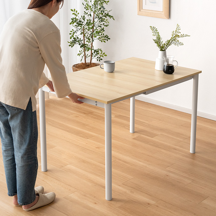 IKEAダイニングテーブル伸縮式4～8人用 ビュルスタ 引取りか発送は相談